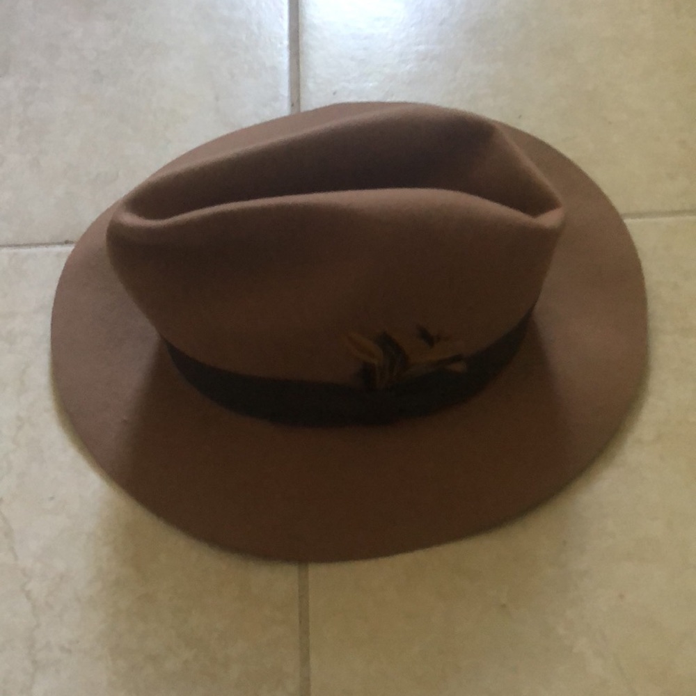 Wool Hat in Light Brown